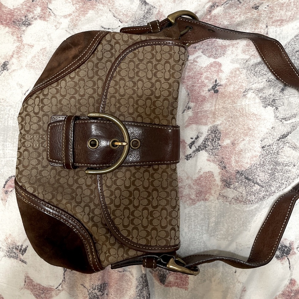 Coach purse  brown  small c’s leather original.